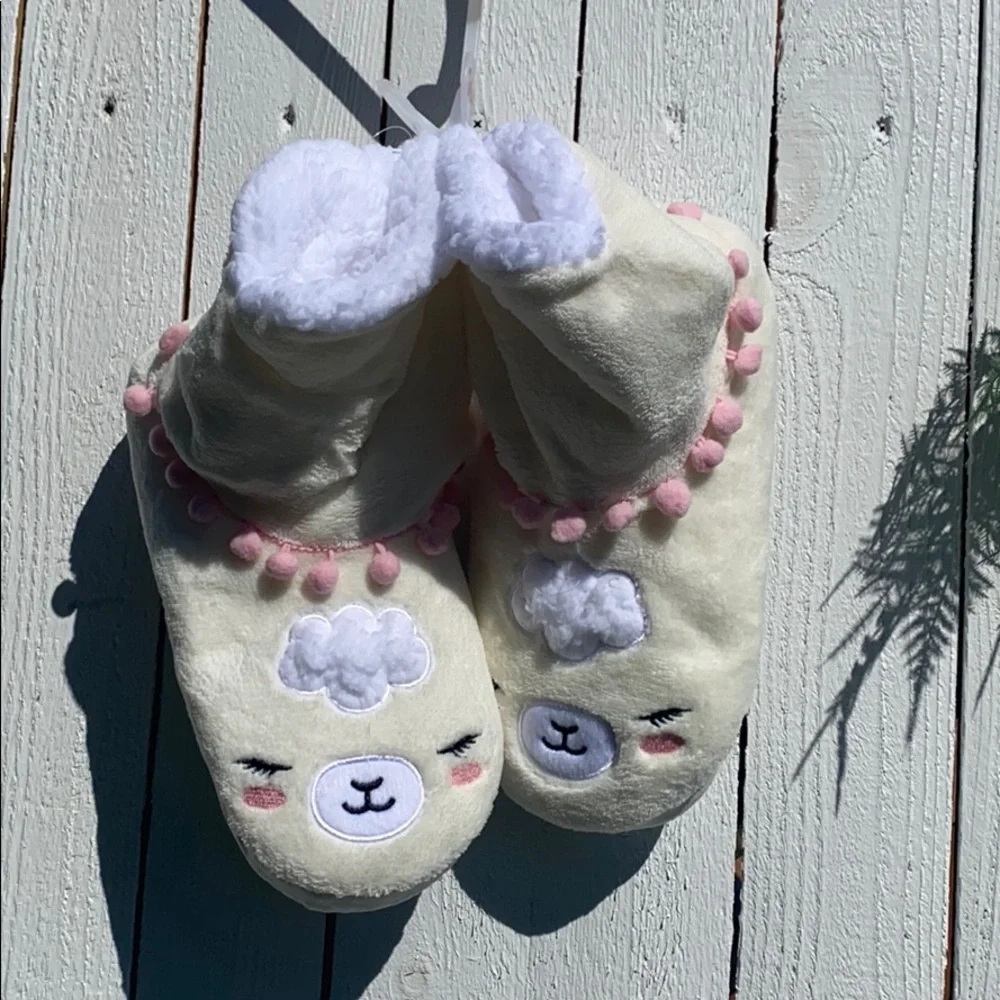 Llama slipper booties